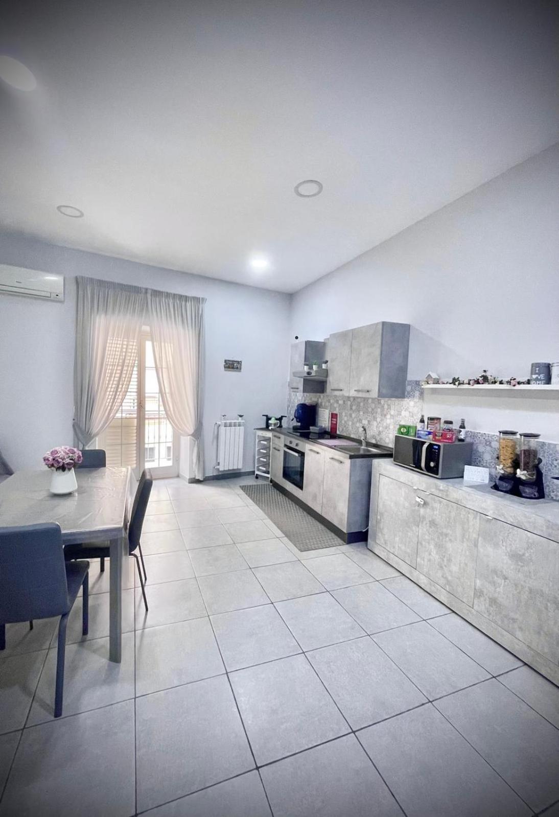 Rianna House B&B Napoli Eksteriør billede